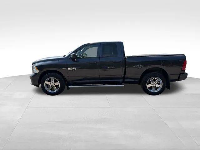 2017 Ram 1500 Express Quad Cab 4x4 6'4" Box