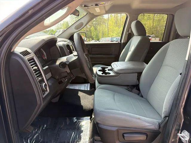 2017 Ram 1500 Express Quad Cab 4x4 6'4" Box