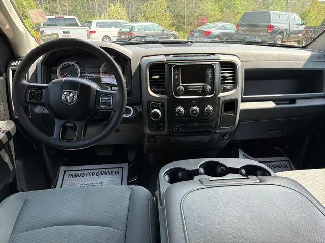 2017 Ram 1500 Express Quad Cab 4x4 6'4" Box