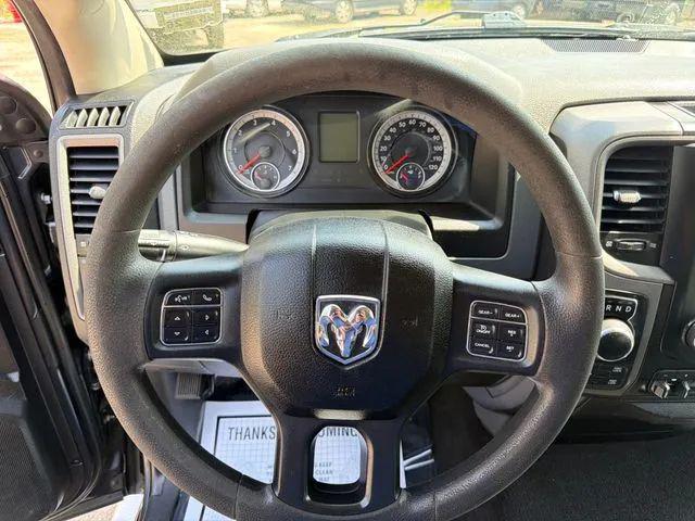 2017 Ram 1500 Express Quad Cab 4x4 6'4" Box
