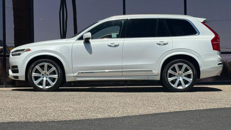 2017 Volvo XC90 Hybrid T8 Inscription