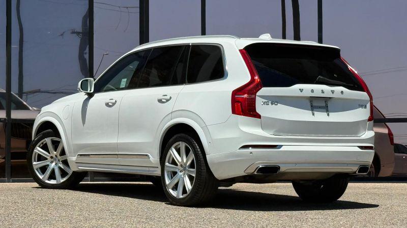 2017 Volvo XC90 Hybrid T8 Inscription