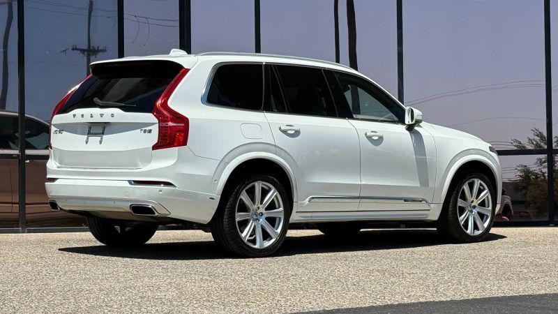 2017 Volvo XC90 Hybrid T8 Inscription