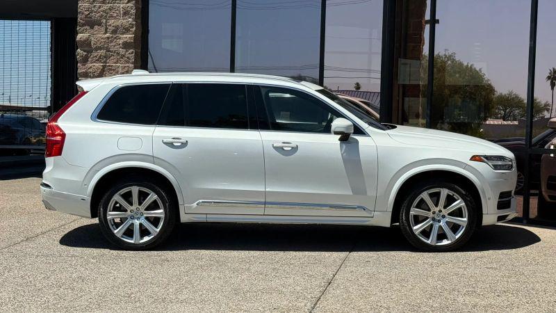 2017 Volvo XC90 Hybrid T8 Inscription