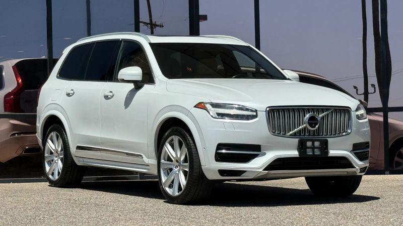 2017 Volvo XC90 Hybrid T8 Inscription