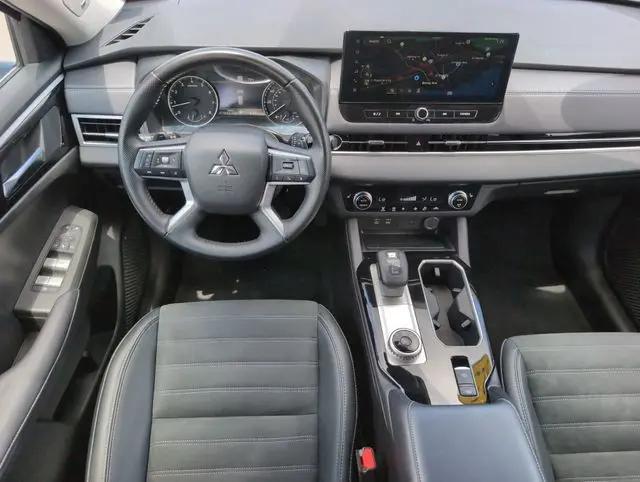 2025 Mitsubishi Outlander SE 2.5 2WD
