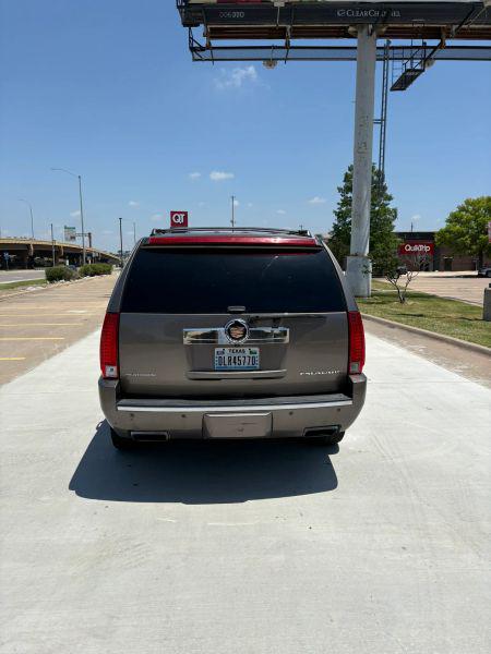 2014 Cadillac Escalade Platinum