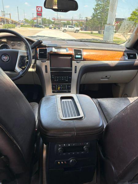 2014 Cadillac Escalade Platinum