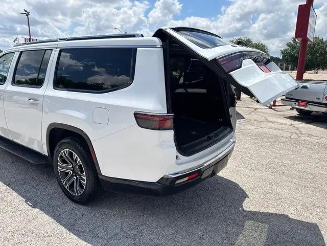 2023 Jeep Wagoneer Series II 4x2
