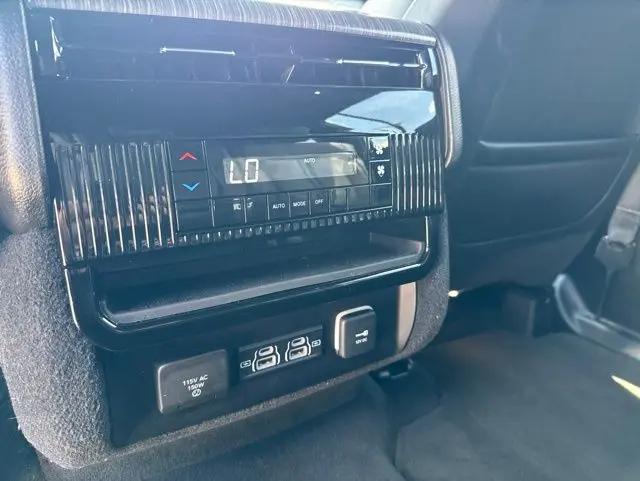 2023 Jeep Wagoneer Series II 4x2