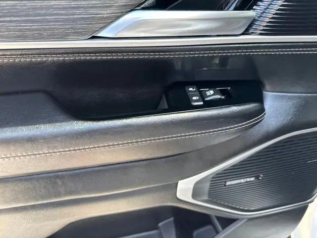 2023 Jeep Wagoneer Series II 4x2