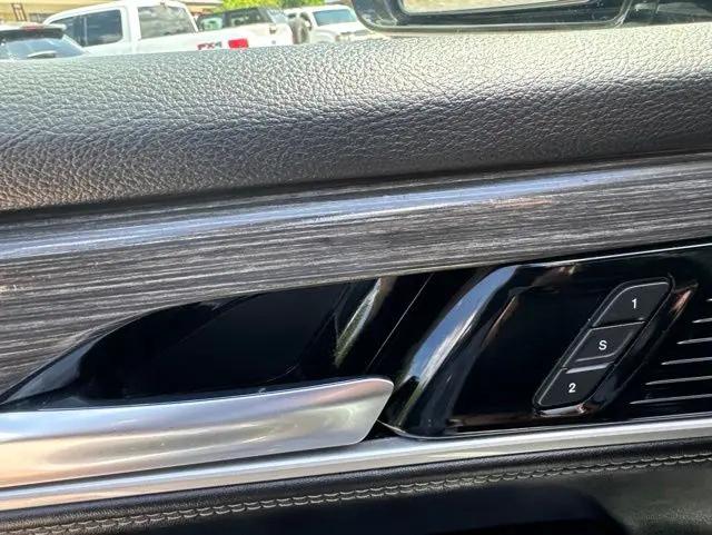 2023 Jeep Wagoneer Series II 4x2