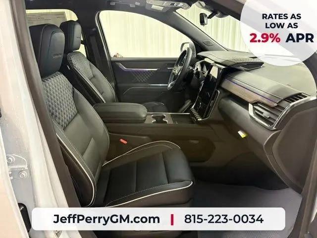 2026 GMC Acadia Denali AWD