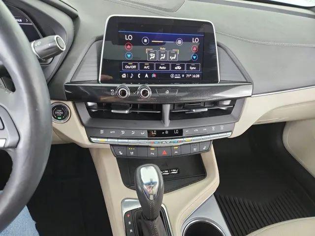 2024 Cadillac CT4 Premium Luxury