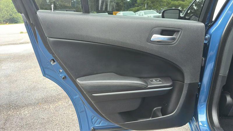 2021 Dodge Charger SXT RWD