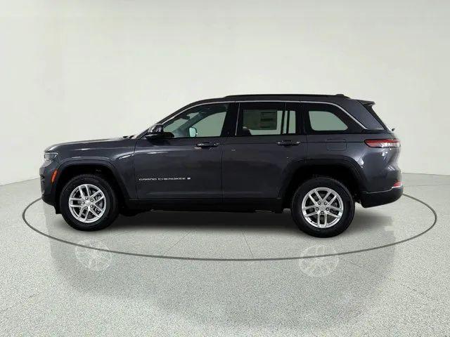 2026 Jeep Grand Cherokee Laredo 4x4