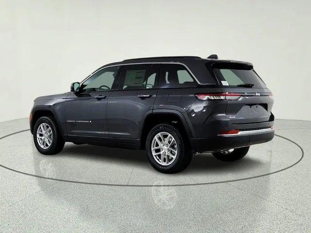 2026 Jeep Grand Cherokee Laredo 4x4