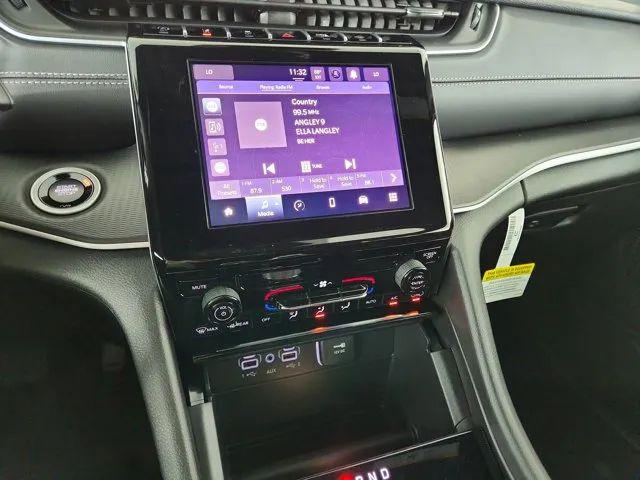 2026 Jeep Grand Cherokee Laredo 4x4