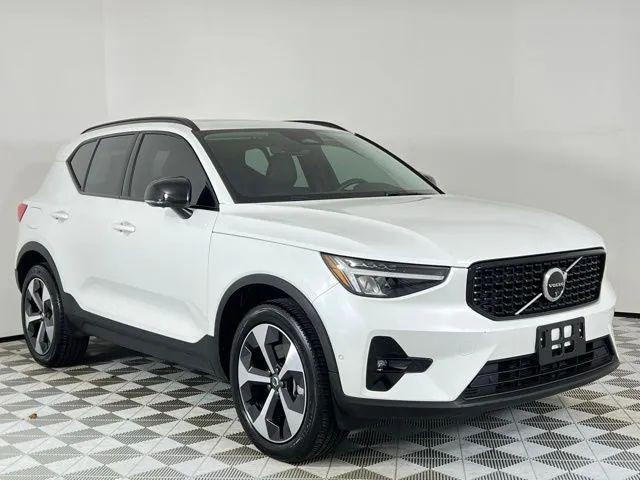2024 Volvo XC40 B5 Plus Dark Theme for sale in Shreveport, LA