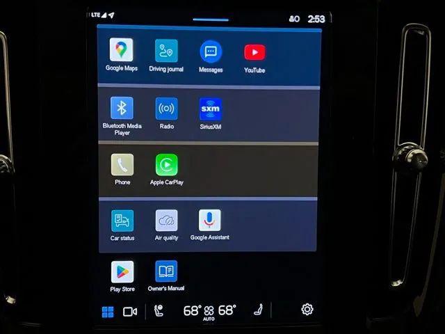 2024 Volvo XC40 B5 Plus Dark Theme