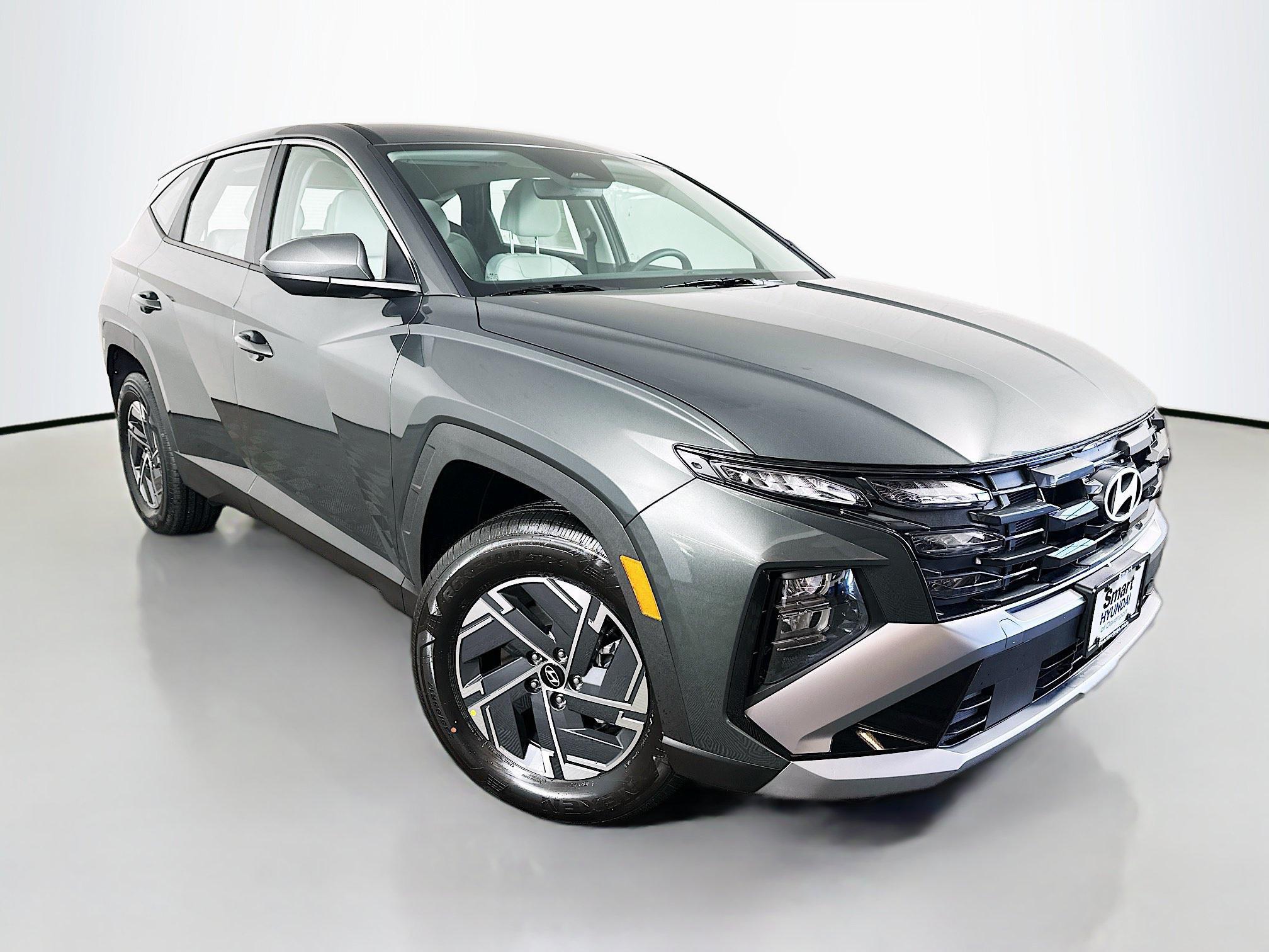 2026 Hyundai Tucson Hybrid Blue SE