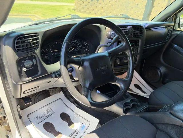 2003 GMC Sonoma SLS