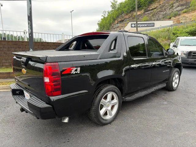 2013 Chevrolet Avalanche LTZ