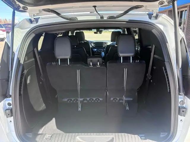 2026 Chrysler Voyager LX