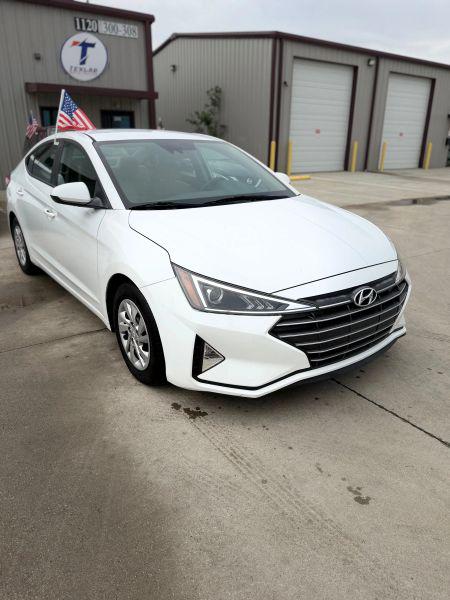 2020 Hyundai Elantra SE for sale in Haslet, TX