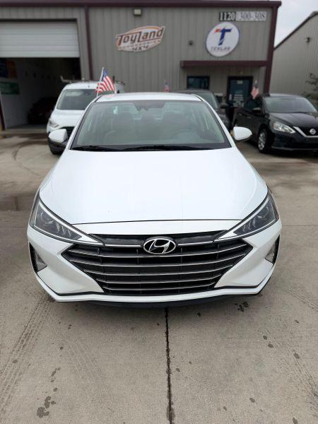2020 Hyundai Elantra SE