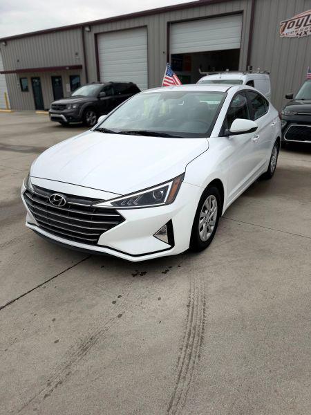 2020 Hyundai Elantra SE
