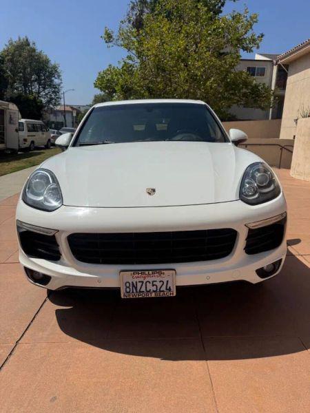 2016 Porsche Cayenne Base