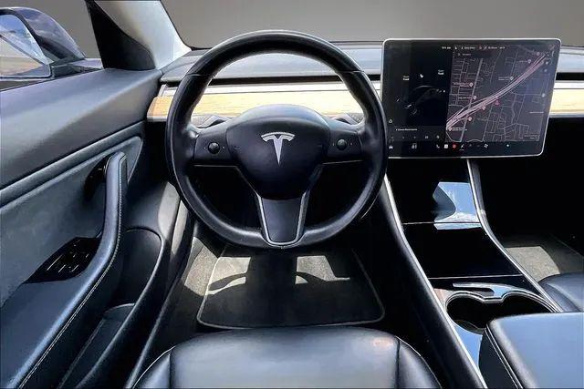 2019 Tesla Model 3 Mid Range