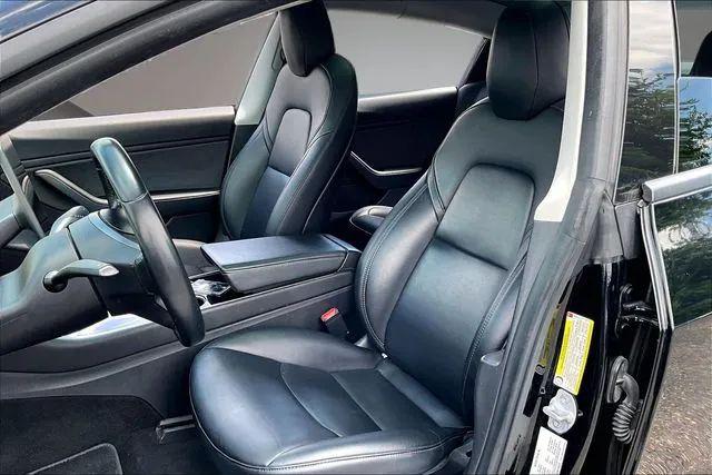 2019 Tesla Model 3 Mid Range