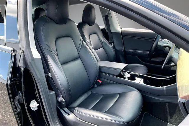 2019 Tesla Model 3 Mid Range