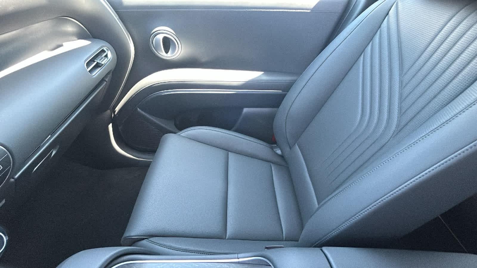New 2026 Creamy White Pearl Hyundai SEL AWD image 42