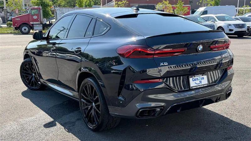 2021 BMW X6 M50i