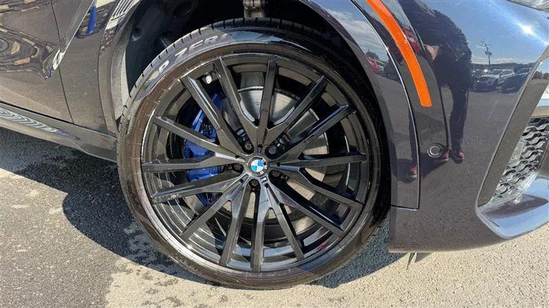 2021 BMW X6 M50i