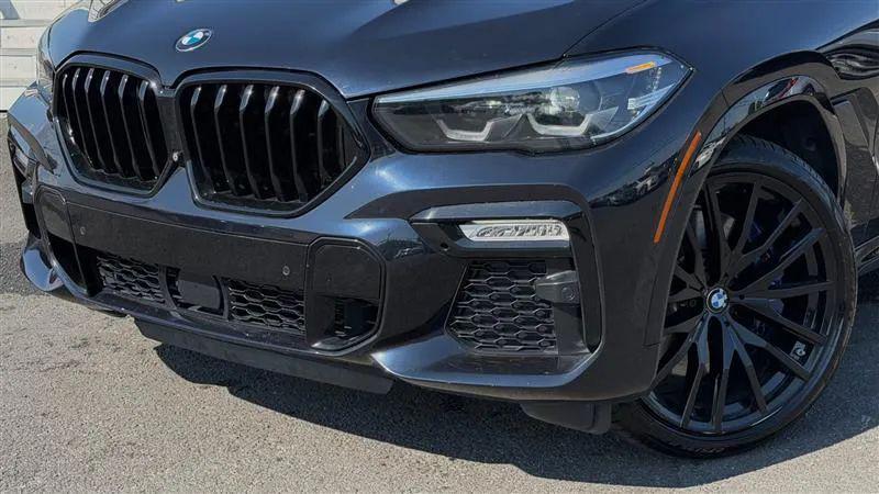 2021 BMW X6 M50i
