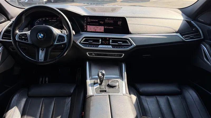 2021 BMW X6 M50i