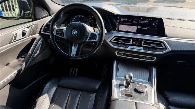 2021 BMW X6 M50i