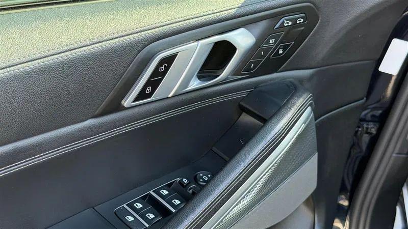 2021 BMW X6 M50i
