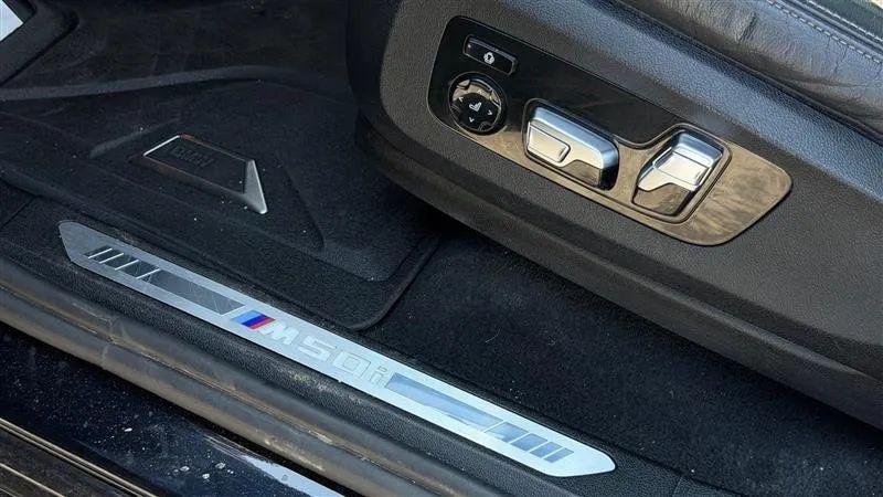 2021 BMW X6 M50i