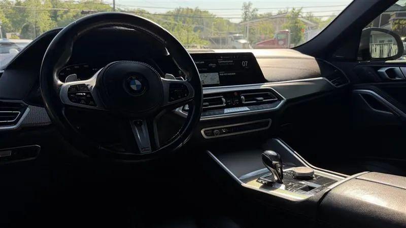 2021 BMW X6 M50i