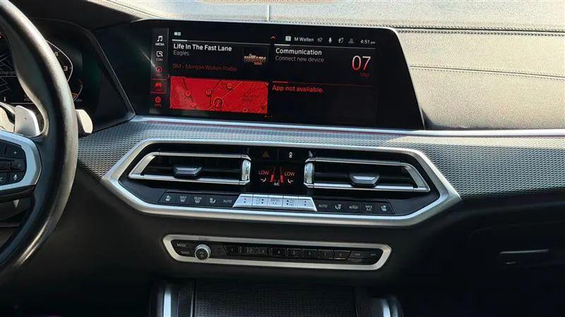 2021 BMW X6 M50i
