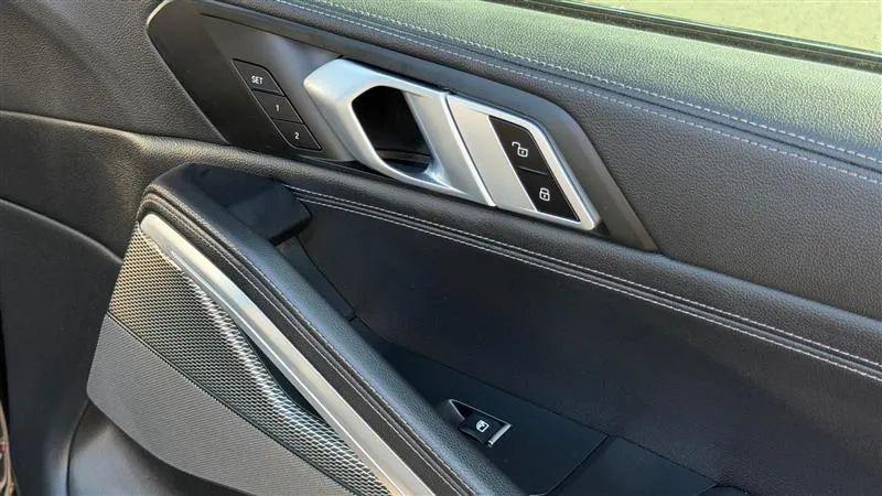2021 BMW X6 M50i