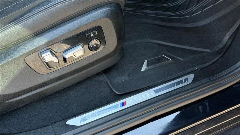 2021 BMW X6 M50i