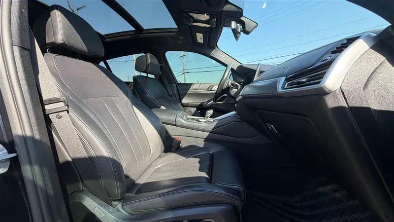 2021 BMW X6 M50i