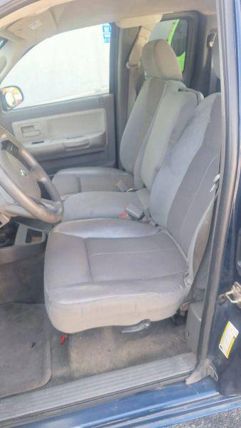 2005 Dodge Dakota SLT