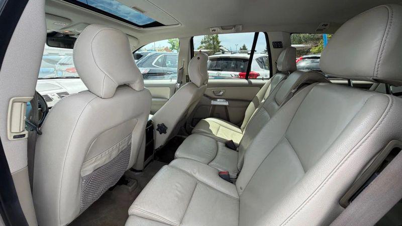 2004 Volvo XC90 T6